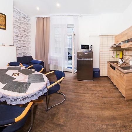 Apartment Ve Smeckach With A Big Terrace Prague Exterior photo