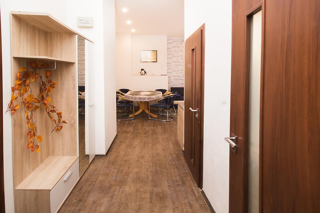 Apartment Ve Smeckach With A Big Terrace Prague Exterior photo